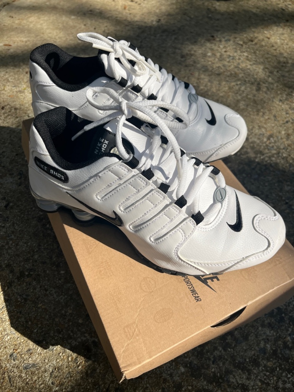 Nike White and Black Low-Top Athletic Sneakers - Picture 2 of 5